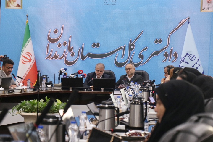 پوریانی: مدیران نالایق نباید در استان حاکم باشند